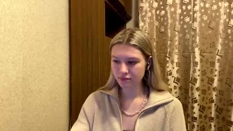 skyedavis online show from December 21, 2025, 7:10 pm