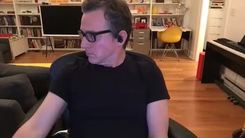 Snapshot of skyline3371 chatting on December 21, 2025, 4:52 am Skyline3371 online show from December 21, 2025, 4:52 am