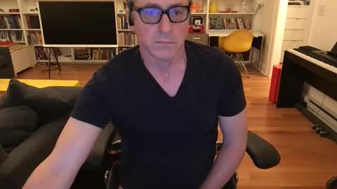 Snapshot of skyline3371 chatting on February 9, 2026, 7:56 am Skyline3371 online show from February 9, 2026, 7:56 am