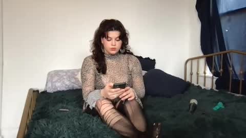 Renee online show from February 5, 2025, 3:52 pm