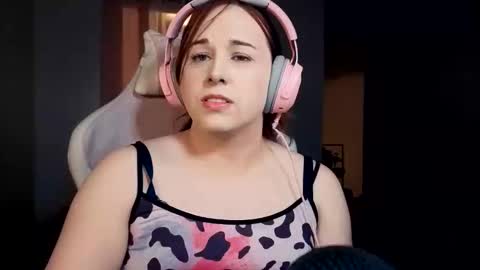 Snapshot of sluttia chatting on March 3, 2026, 3:56 am Heavenly online show from March 3, 2026, 3:56 am