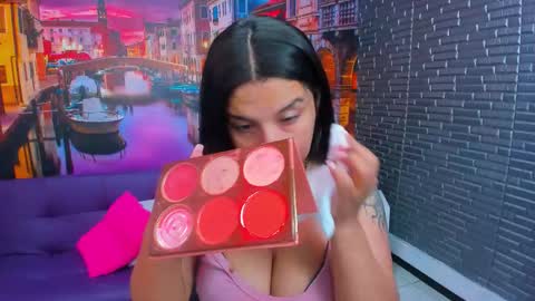 Mariana Torres online show from February 18, 2026, 1:51 pm