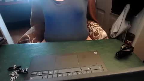 Snapshot of smalltowntrouble chatting on February 21, 2026, 1:45 pm smalltowntrouble online show from February 21, 2026, 1:45 pm