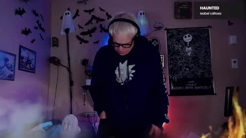 Viiscount  Snarfle Von Snarfenberg online show from December 3, 2024, 12:38 pm