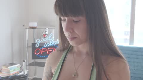 Snapshot of sofi_mora chatting on December 15, 2024, 2:59 pm Sofi Mora online show from December 15, 2024, 2:59 pm