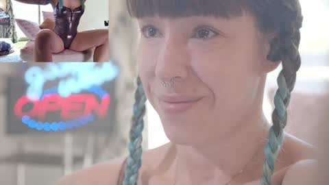 Snapshot of sofi_mora chatting on September 22, 2025, 1:24 pm Sofi Mora online show from September 22, 2025, 1:24 pm