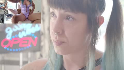 Snapshot of sofi_mora chatting on November 3, 2025, 2:40 pm Sofi Mora online show from November 3, 2025, 2:40 pm