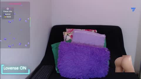 Snapshot of sofia__whitee chatting on January 17, 2026, 6:40 am sofia whitee online show from January 17, 2026, 6:40 am