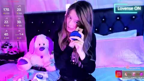 sofiia cute  online show from February 25, 2026, 4:11 am