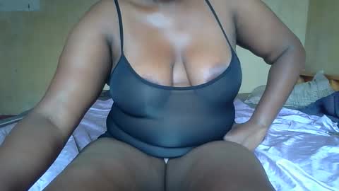 Snapshot of sollybunny chatting on February 15, 2026, 7:38 am Solly bunny online show from February 15, 2026, 7:38 am