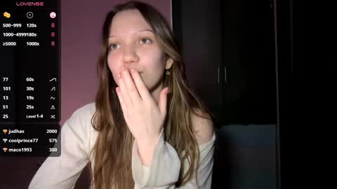 Snapshot of songarreola chatting on February 3, 2026, 7:19 pm Emily online show from February 3, 2026, 7:19 pm