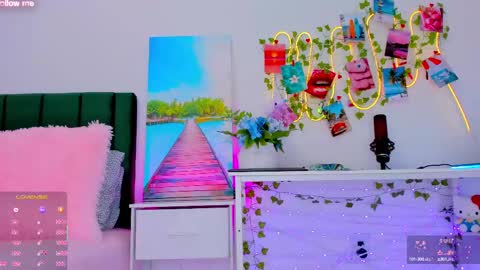 Snapshot of sooofffiyyaaa chatting on February 21, 2025, 11:32 pm Sofi online show from February 21, 2025, 11:32 pm