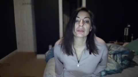 sophiadover online show from February 23, 2026, 6:33 am