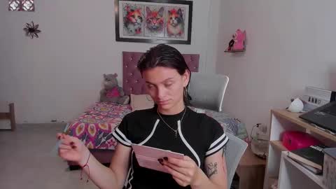 Snapshot of sophie_dolly_ chatting on January 17, 2026, 7:28 pm sophie doll online show from January 17, 2026, 7:28 pm