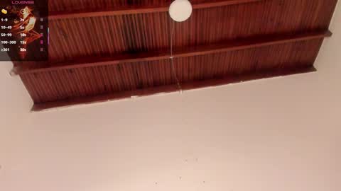 sophie_smith19 online show from September 29, 2025, 4:39 am