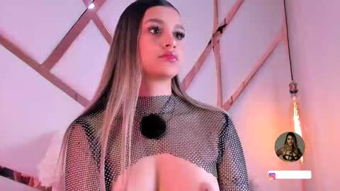 Snapshot of sophie_velvet18 chatting on February 23, 2026, 7:55 pm Sophie online show from February 23, 2026, 7:55 pm