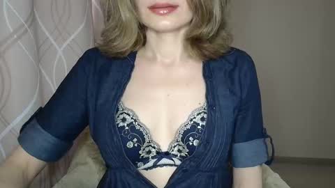Snapshot of sophiemisss chatting on February 8, 2026, 12:30 pm Sophiemisss online show from February 8, 2026, 12:30 pm