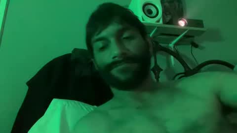 TrndSettrz online show from February 16, 2025, 7:48 am