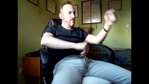 Manu  online show from February 27, 2026, 4:07 pm