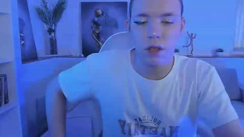 Snapshot of starlight_madison chatting on March 2, 2026, 2:03 am Madison online show from March 2, 2026, 2:03 am