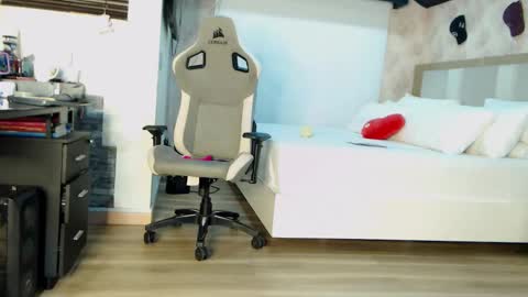 Zuly online show from September 14, 2025, 12:32 am