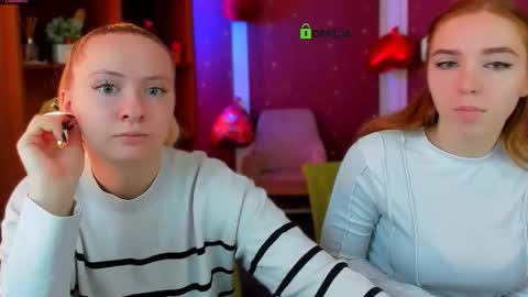 Snapshot of stella_flower chatting on February 11, 2026, 12:21 pm stella_flower online show from February 11, 2026, 12:21 pm