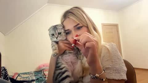 Snapshot of stephaniemalveaux chatting on February 28, 2026, 1:56 pm Steph online show from February 28, 2026, 1:56 pm