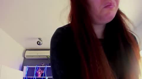 Snapshot of stephierousee chatting on February 22, 2026, 6:24 am Stephie online show from February 22, 2026, 6:24 am