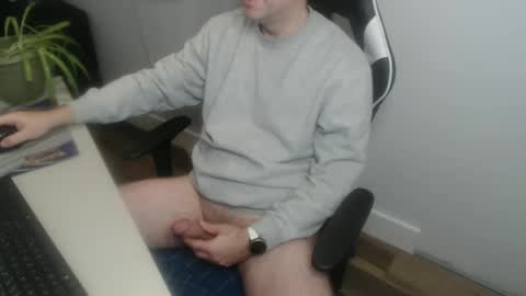 Snapshot of steve_oo8 chatting on February 4, 2025, 12:55 pm steve_oo8 online show from February 4, 2025, 12:55 pm