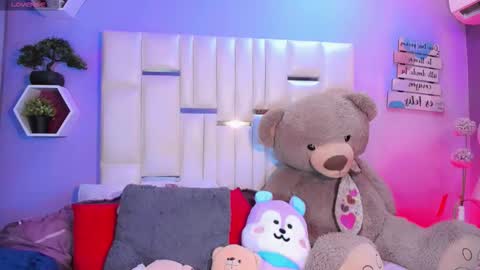 Steisee Reyes online show from September 27, 2025, 7:57 am