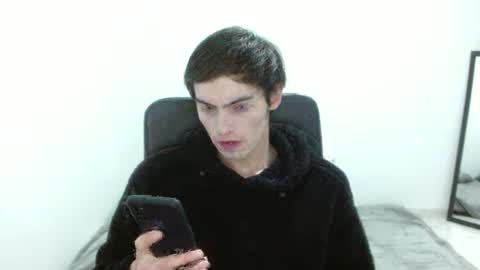 Snapshot of stiv_grant chatting on January 5, 2026, 10:46 pm stiv_grant online show from January 5, 2026, 10:46 pm