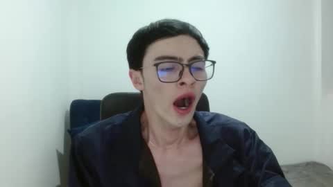 Snapshot of stiv_grant chatting on February 14, 2026, 10:23 am stiv_grant online show from February 14, 2026, 10:23 am