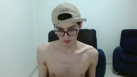 Snapshot of stiv_grant chatting on February 24, 2026, 6:39 pm stiv_grant online show from February 24, 2026, 6:39 pm