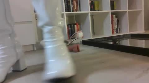 stockingsfan05607 online show from December 13, 2024, 7:04 am