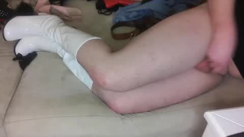 stockingsfan05607 online show from December 13, 2024, 4:16 pm