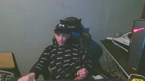 stonedpanda77 online show from December 28, 2024, 5:12 am