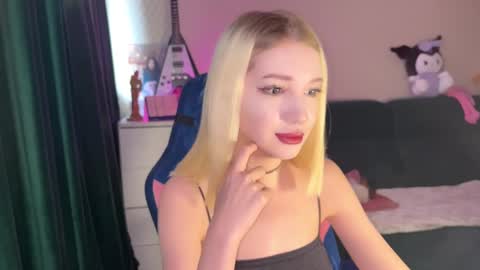 Snapshot of stuffy_ri chatting on December 23, 2024, 8:33 am stuffy_ri online show from December 23, 2024, 8:33 am