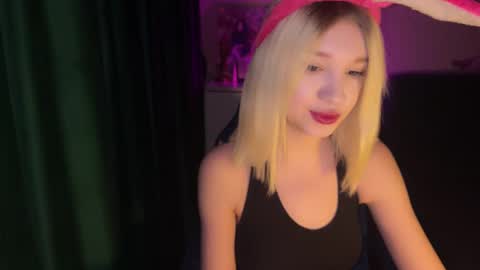 Snapshot of stuffy_ri chatting on December 26, 2024, 2:27 pm stuffy_ri online show from December 26, 2024, 2:27 pm