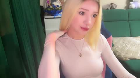 Snapshot of stuffy_ri chatting on January 8, 2025, 12:15 pm stuffy_ri online show from January 8, 2025, 12:15 pm