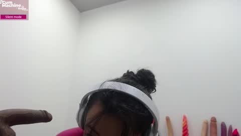 Snapshot of sucker_drool chatting on February 1, 2026, 12:04 pm Sucky online show from February 1, 2026, 12:04 pm