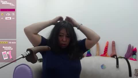 Snapshot of sucker_drool chatting on February 8, 2026, 12:08 pm Sucky online show from February 8, 2026, 12:08 pm