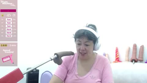 Snapshot of sucker_drool chatting on February 24, 2026, 12:36 pm Sucky online show from February 24, 2026, 12:36 pm