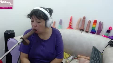 Snapshot of sucker_drool chatting on February 28, 2026, 12:17 pm Sucky online show from February 28, 2026, 12:17 pm