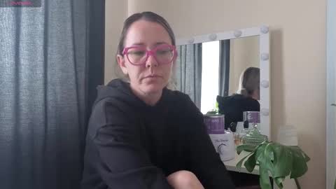 Snapshot of sugar_spice_all_things_nice chatting on October 2, 2025, 11:39 am Sugar 4pm-8pm CAT Mon-Fri online show from October 2, 2025, 11:39 am