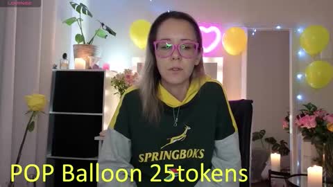 Snapshot of sugar_spice_all_things_nice chatting on October 15, 2025, 3:12 pm Sugar 4pm-8pm CAT Mon-Fri online show from October 15, 2025, 3:12 pm