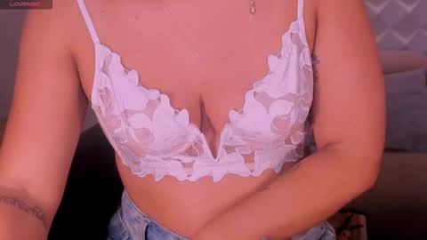 Sussy Bell online show from October 31, 2025, 8:32 pm