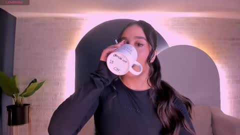 Sussy Bell online show from January 7, 2026, 3:20 am