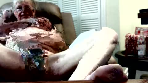 suttond4858 online show from September 11, 2025, 7:08 am