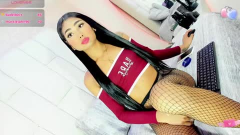 Snapshot of suxansexyhott chatting on December 20, 2024, 12:19 am suxansexyhott online show from December 20, 2024, 12:19 am