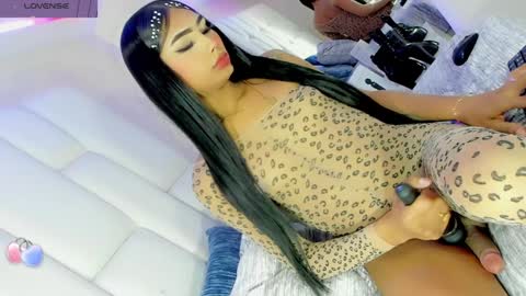 Snapshot of suxansexyhott chatting on January 17, 2025, 9:50 pm suxansexyhott online show from January 17, 2025, 9:50 pm